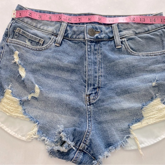 SO Denim Super High Rise Cutoff Shorts. Size 11 - Picture 2 of 6